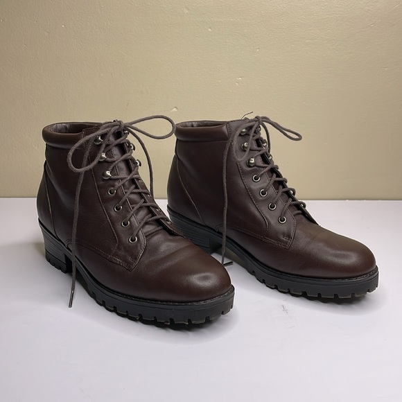 St JOHN’S BAY Brown Leather Lace-Up Ankle Boots Faux Fur Lined Footbed & Insole - Picture 14 of 16